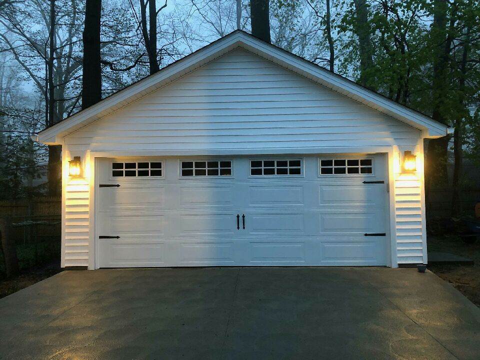 Garage Photo