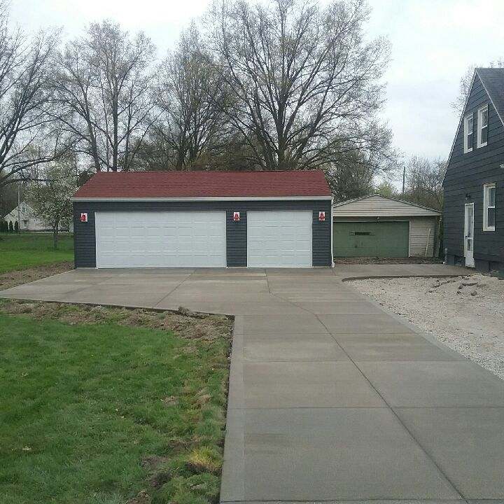 Garage Photo